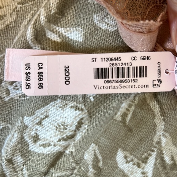Victoria Secret Bra - New with Tags - 32 DDD - Picture 4 of 4